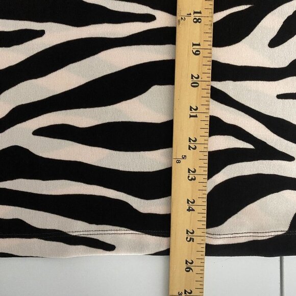 Chicos Travelers Zebra Print Top Size 2 US L Slinky Knit 3/4 Tie Sleeves - Picture 8 of 9